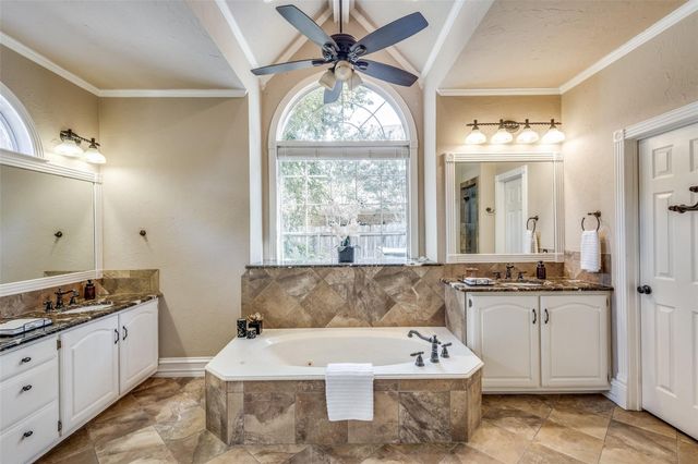 300 Southridge Lakes Parkway, Southlake, TX 76092