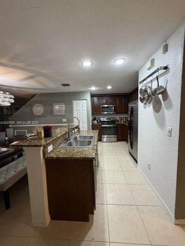 8968 Lancaster St, Tamarac, FL 33321