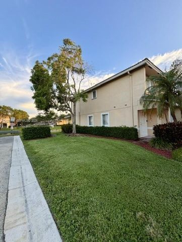 8968 Lancaster St, Tamarac, FL 33321