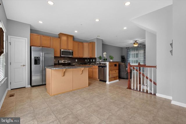 37 S CENTER ST, Hanover, PA 17331