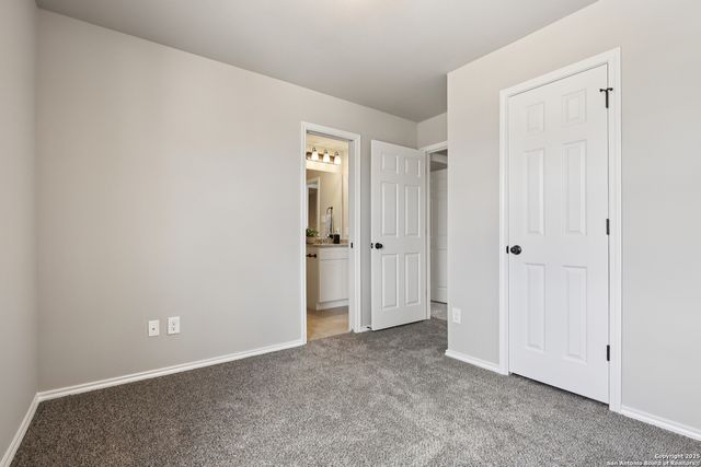 8619 Valentina Way, San Antonio, TX 78245