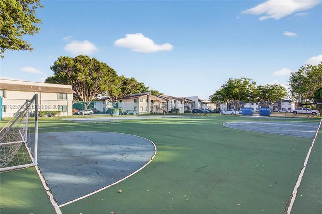 370 E Laurel Dr 6E, Margate, FL 33063