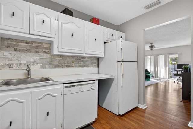 370 E Laurel Dr 6E, Margate, FL 33063