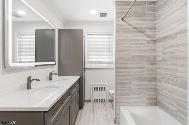 703 Elm St, Roselle Boro, NJ 07203