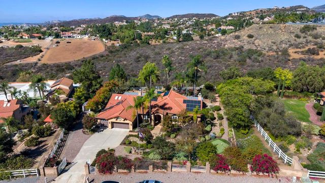 10328 Hawley Rd, El Cajon, CA 92021