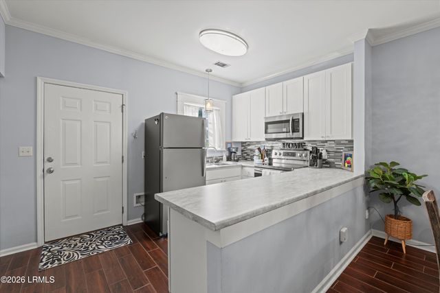 1105 13th St Apt D, Port Royal, SC 29935