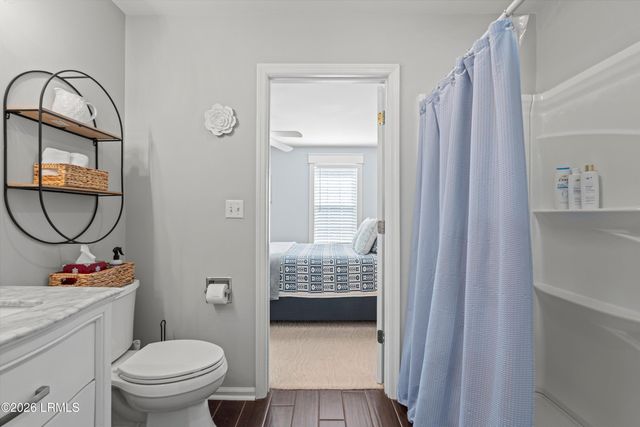 1105 13th St Apt D, Port Royal, SC 29935