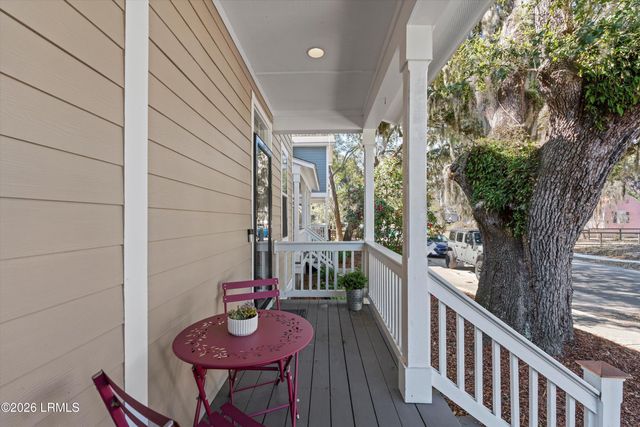 1105 13th St Apt D, Port Royal, SC 29935