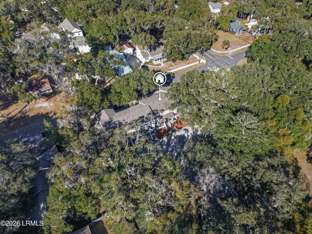 1105 13th St Apt D, Port Royal, SC 29935