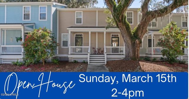 1105 13th St Apt D, Port Royal, SC 29935