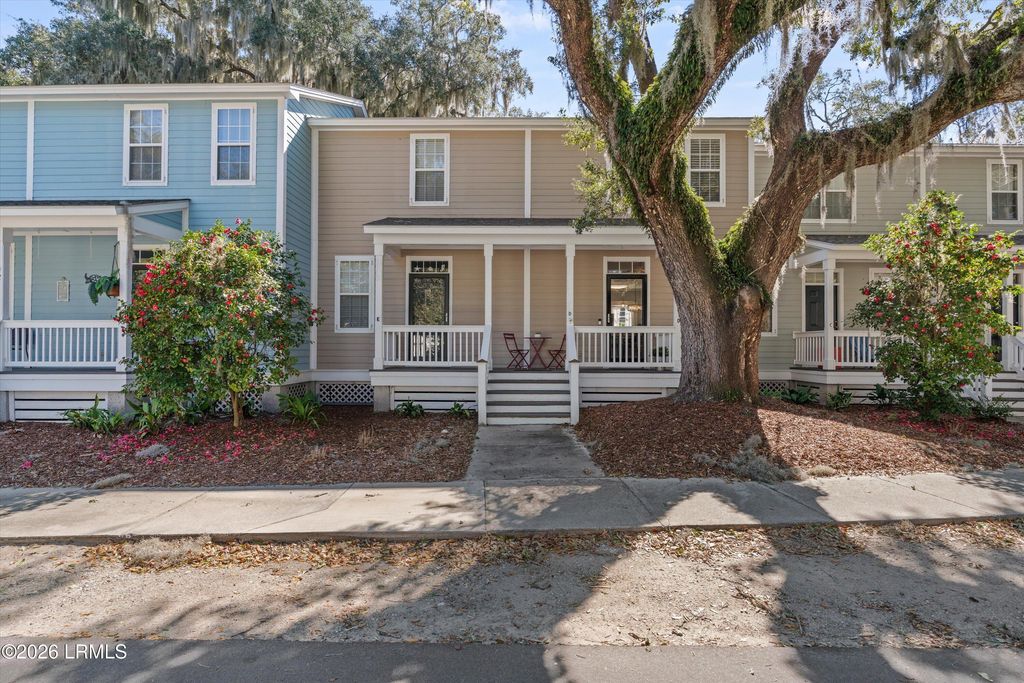 1105 13th St Apt D, Port Royal, SC 29935