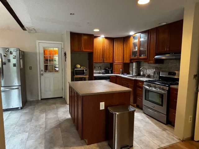 18 Roberts Road, Rochester, NH 03867