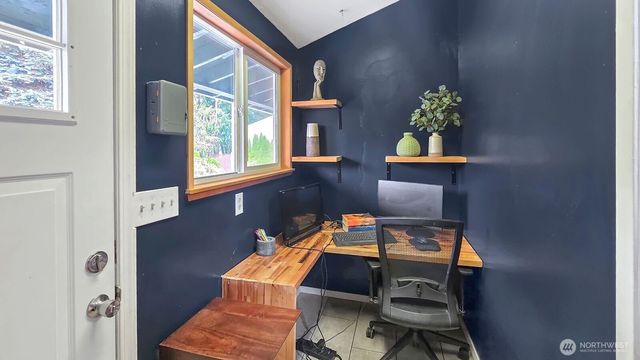 19607 136th Place SE, Renton, WA 98058