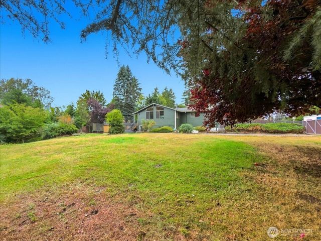 19607 136th Place SE, Renton, WA 98058