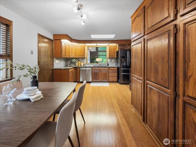 19607 136th Place SE, Renton, WA 98058