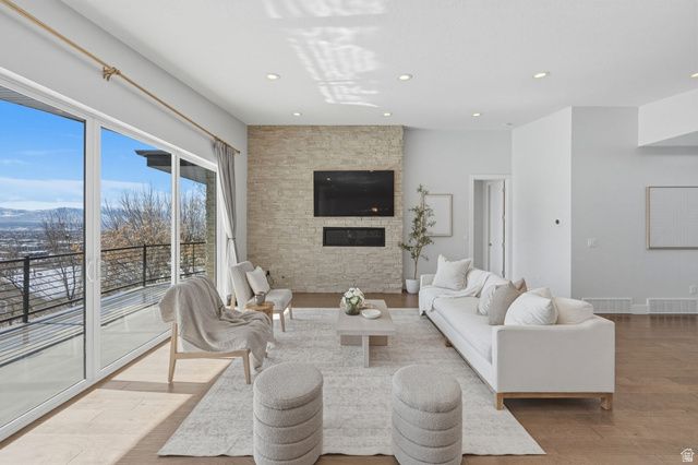 68 E COLUMBUS CT, Salt Lake City, UT 84103