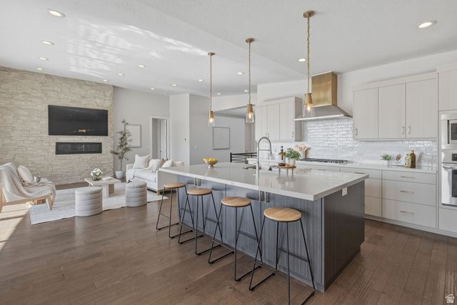 68 E COLUMBUS CT, Salt Lake City, UT 84103