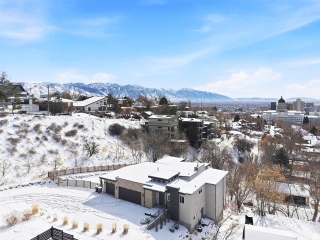 68 E COLUMBUS CT, Salt Lake City, UT 84103