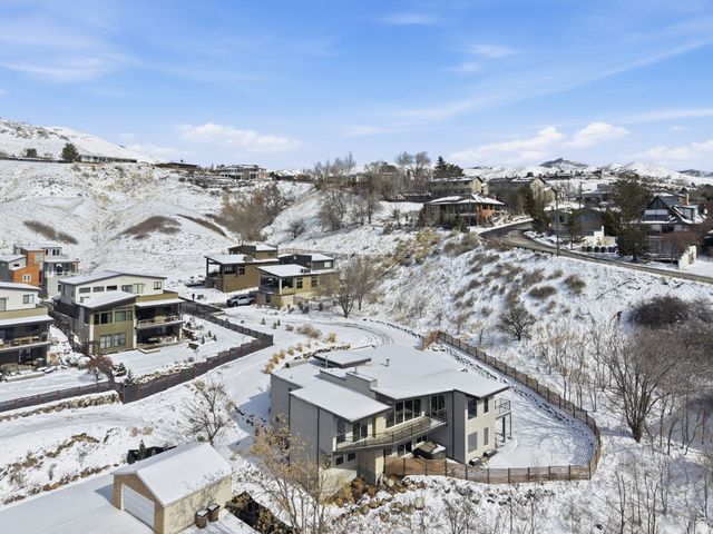 68 E COLUMBUS CT, Salt Lake City, UT 84103