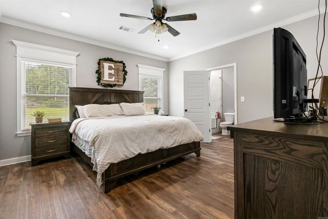 16 Otto Landing Dr, Greenbrier, AR 72058