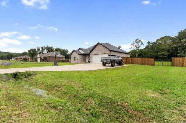 16 Otto Landing Dr, Greenbrier, AR 72058
