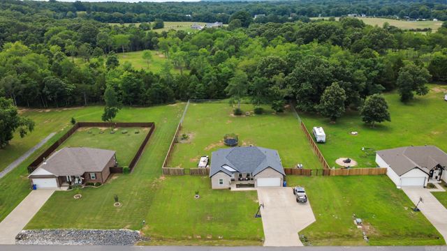 16 Otto Landing Dr, Greenbrier, AR 72058