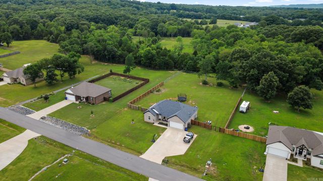 16 Otto Landing Dr, Greenbrier, AR 72058
