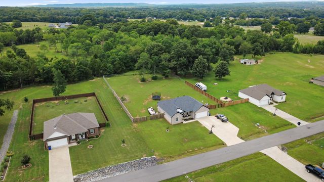 16 Otto Landing Dr, Greenbrier, AR 72058