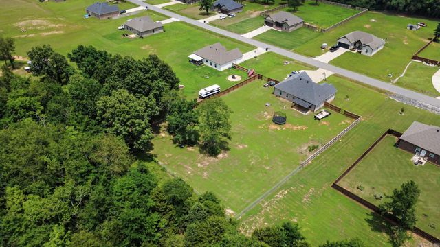 16 Otto Landing Dr, Greenbrier, AR 72058