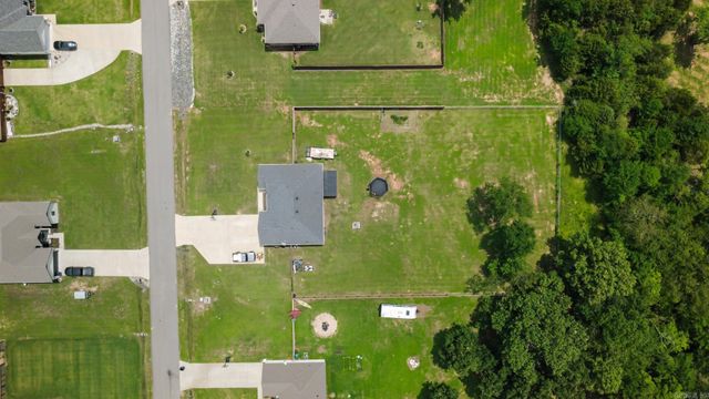 16 Otto Landing Dr, Greenbrier, AR 72058