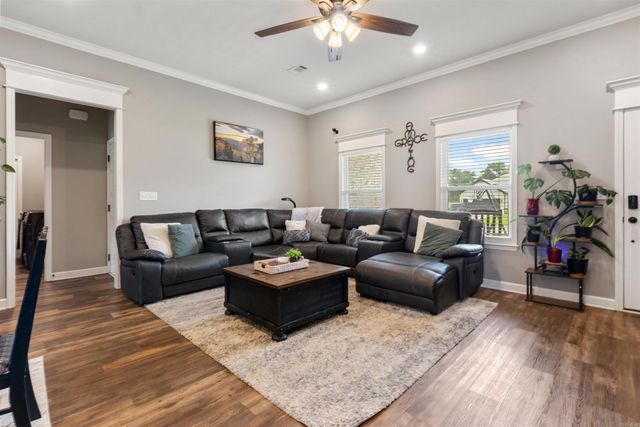 16 Otto Landing Dr, Greenbrier, AR 72058