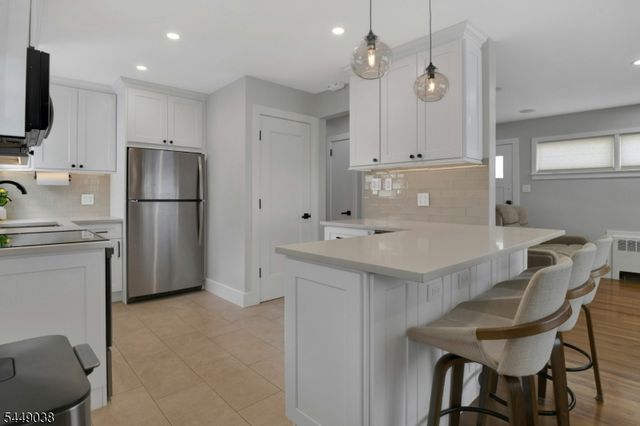 915 Essex Ave, Linden City, NJ 07036