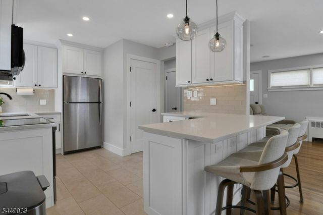 915 Essex Ave, Linden City, NJ 07036