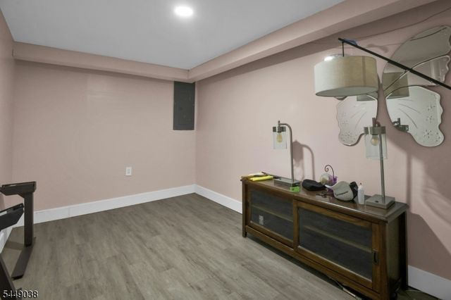 915 Essex Ave, Linden City, NJ 07036