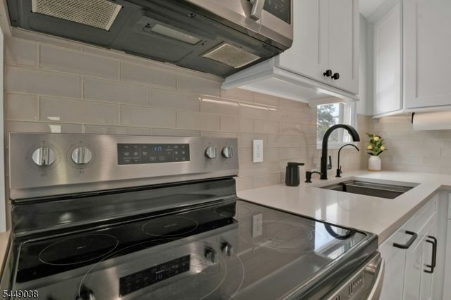 915 Essex Ave, Linden City, NJ 07036