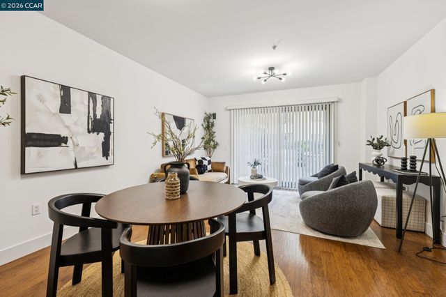 438 W Grand Ave 432, Oakland, CA 94612