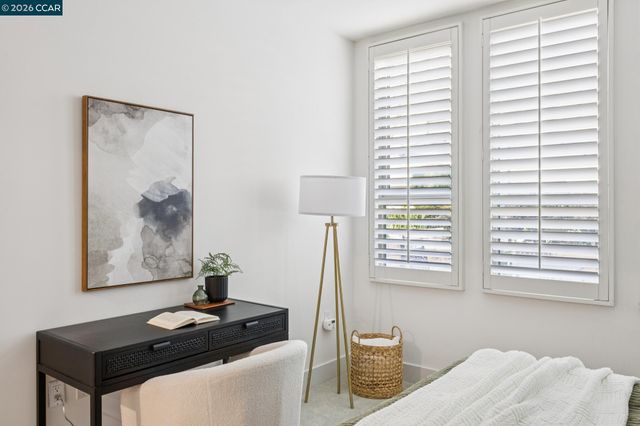 438 W Grand Ave 432, Oakland, CA 94612