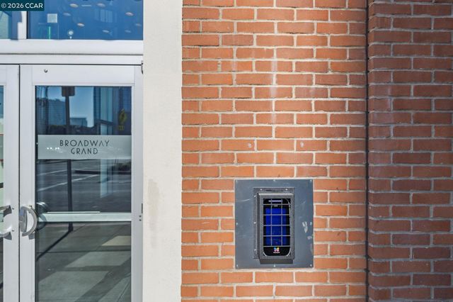 438 W Grand Ave 432, Oakland, CA 94612