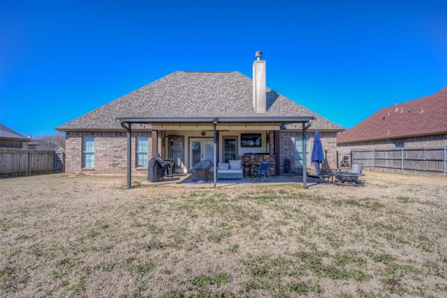 234 Arrowhead Drive, Bossier City, LA 71111