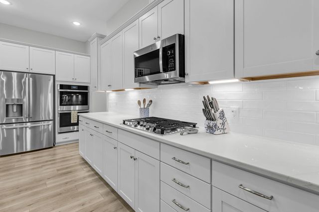 582 Marsh Cove Circle, Summerville, SC 29486