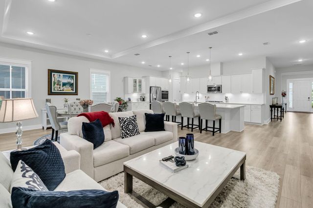 582 Marsh Cove Circle, Summerville, SC 29486