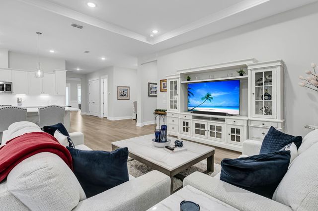 582 Marsh Cove Circle, Summerville, SC 29486
