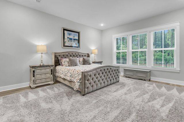 582 Marsh Cove Circle, Summerville, SC 29486