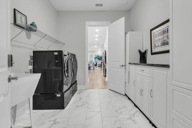 582 Marsh Cove Circle, Summerville, SC 29486