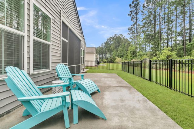 582 Marsh Cove Circle, Summerville, SC 29486