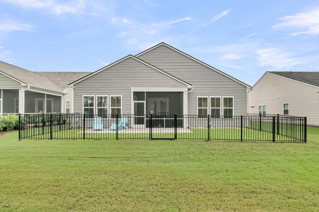 582 Marsh Cove Circle, Summerville, SC 29486