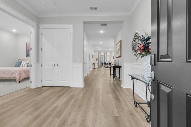 582 Marsh Cove Circle, Summerville, SC 29486