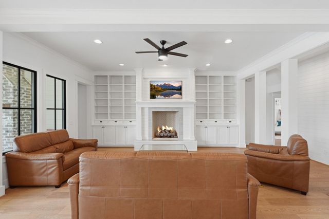 6533 Auburn Lakes Drive, Spring, TX 77389