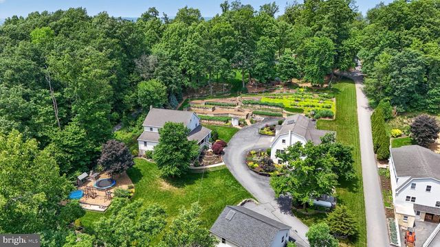 257 HILL RD, New Holland, PA 17557