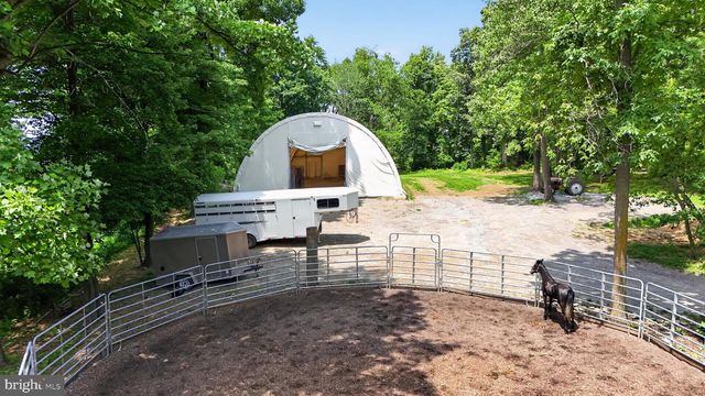 257 HILL RD, New Holland, PA 17557